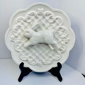 GANZ White Embossed Rabbit Ceramic Plate 8.5”